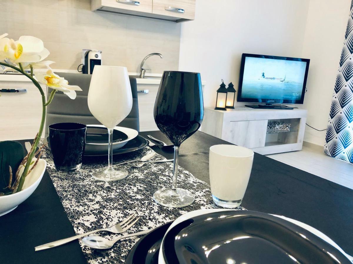 ヴァッレドーリアIl Tramonto Luxury Houseアパートメント エクステリア 写真