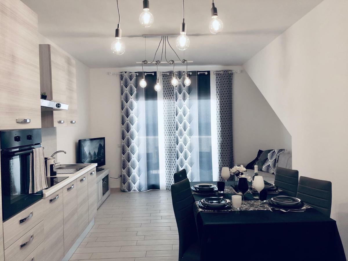 ヴァッレドーリアIl Tramonto Luxury Houseアパートメント エクステリア 写真